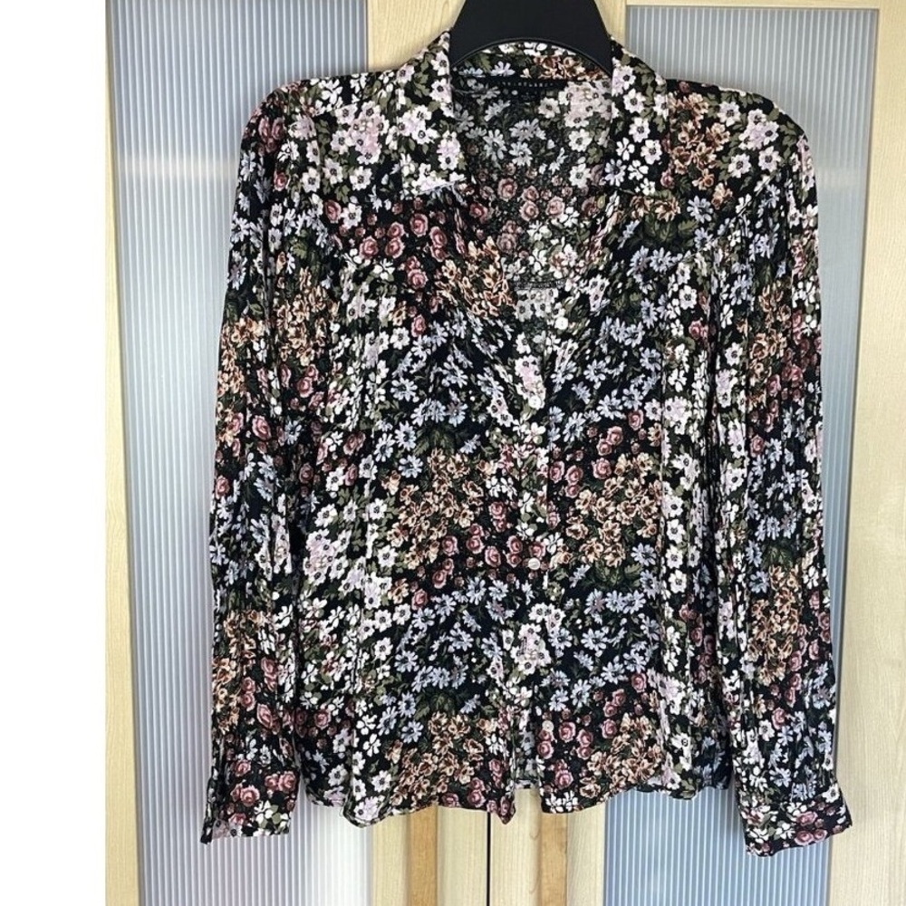 Floral Button-Up Blouse - Black, White, Pink
